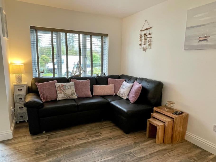 Little Greenway Holiday Bungalow Galmpton エクステリア 写真